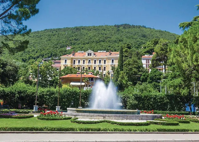 Lovely In Bregi With Wifi