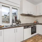 3 Bedroom Awesome In Bregi *