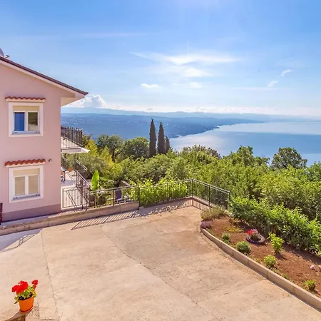 Lovely In Bregi With House Sea View *