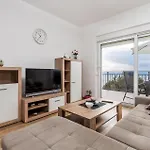 3 Bedroom Awesome In Bregi