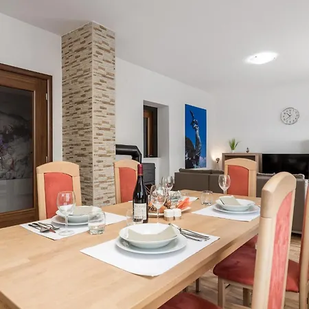 Apartman Awesome In Bregi With House Sea View