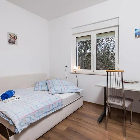 Apartman Lovely In Bregi With House Sea View *